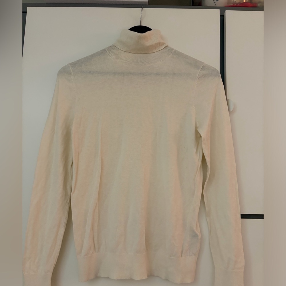 Massimo Dutti Off-White Turtleneck Sweater
